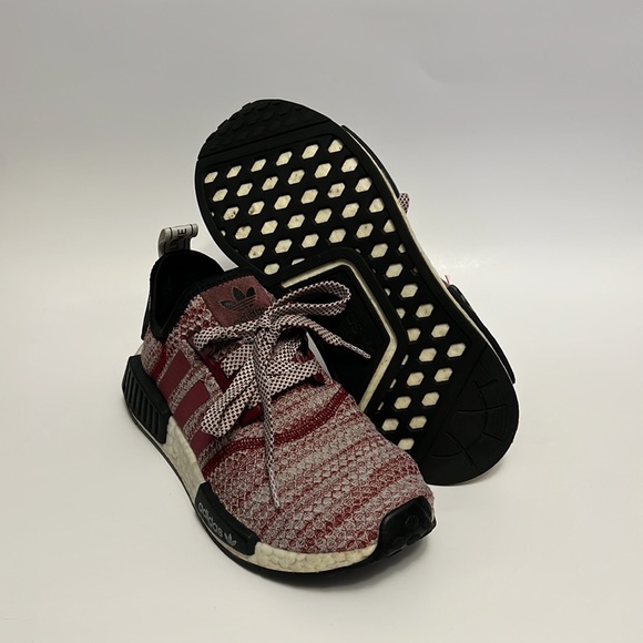adidas nmd r1 trace maroon
